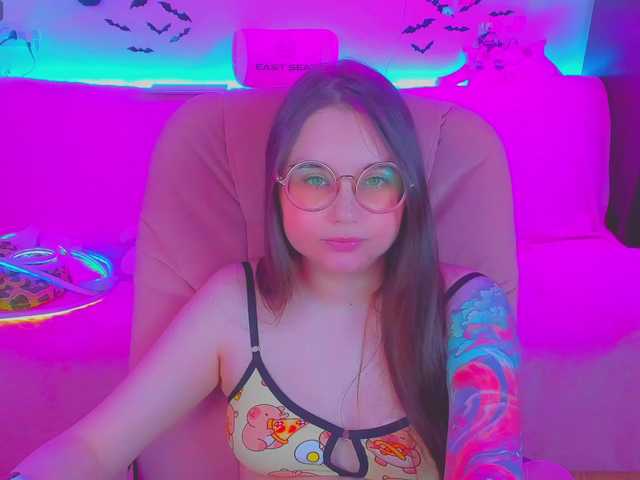 LittleKitsune live cam on BongaCams