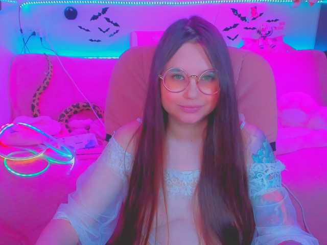 LittleKitsune live cam on BongaCams