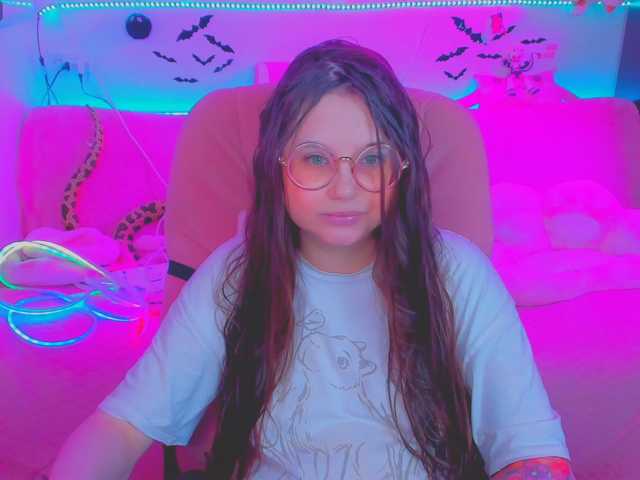 LittleKitsune live cam on BongaCams