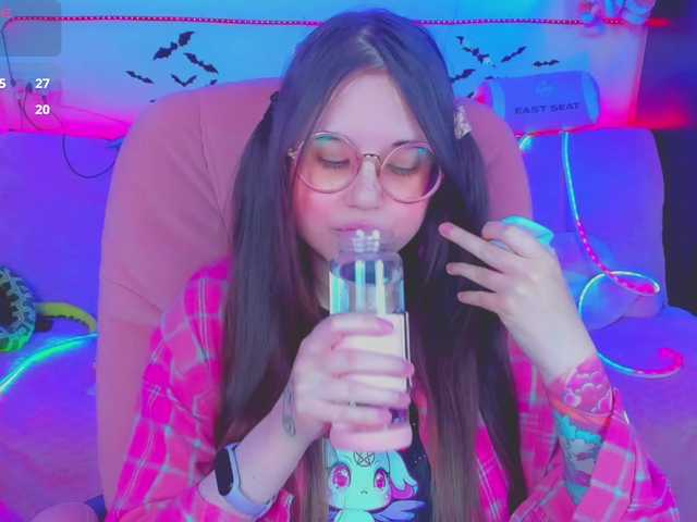 LittleKitsune's BongaCams show and profile