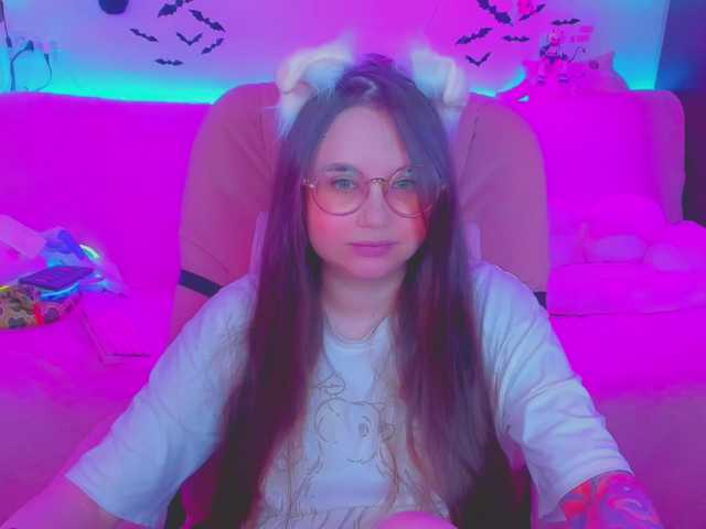 LittleKitsune live cam on BongaCams