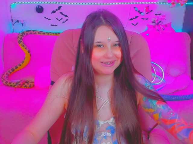 LittleKitsune live cam on BongaCams