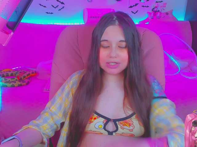 LittleKitsune live cam on BongaCams