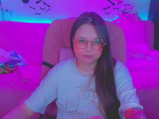 LittleKitsune live cam on BongaCams