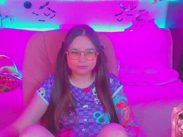 LittleKitsune live cam on BongaCams