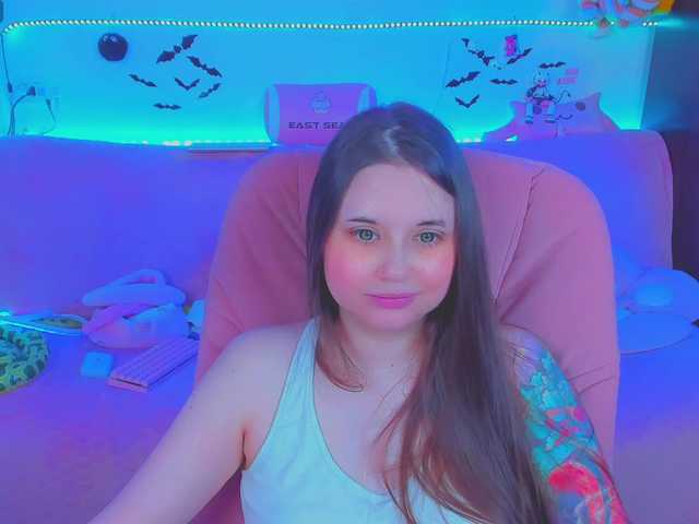 LittleKitsune live webcam show