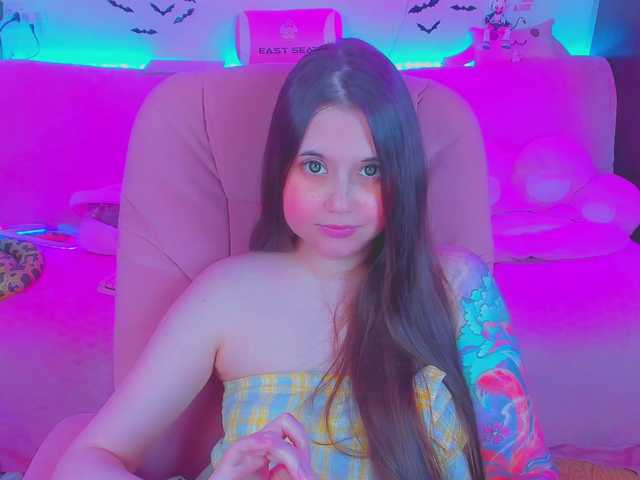 LittleKitsune live cam on BongaCams