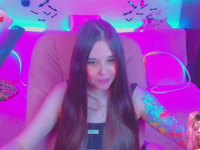LittleKitsune live cam on BongaCams