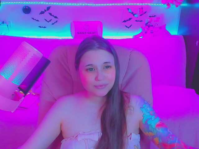 LittleKitsune live cam on BongaCams