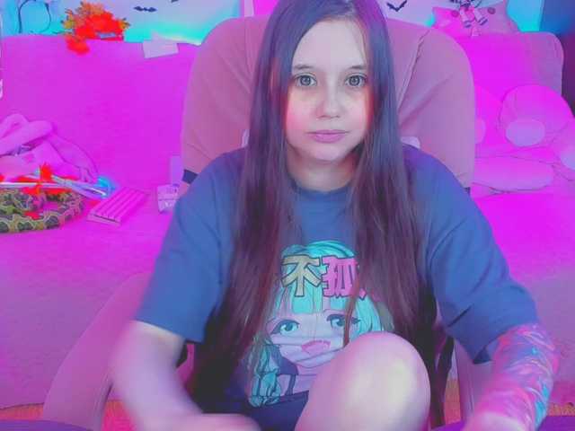 LittleKitsune live cam on BongaCams
