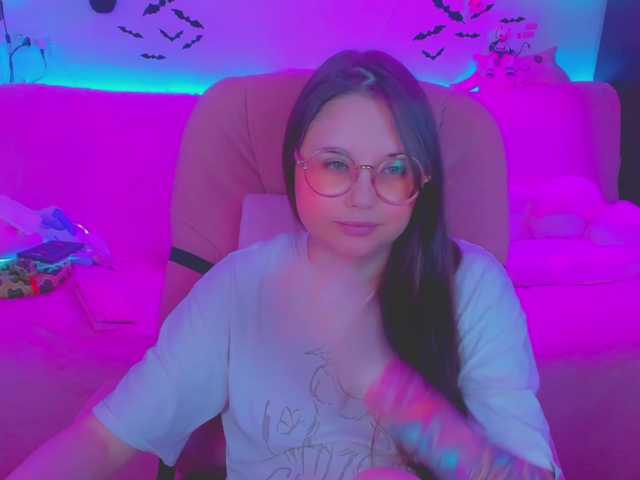 LittleKitsune live cam on BongaCams