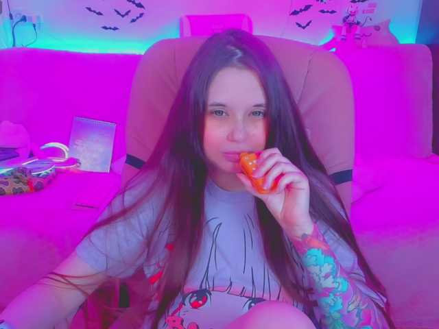 LittleKitsune live cam on BongaCams