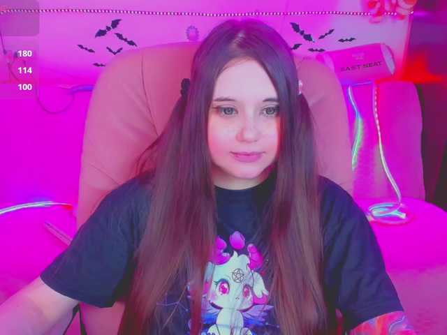 LittleKitsune's BongaCams show and profile