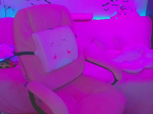 LittleKitsune live cam on BongaCams