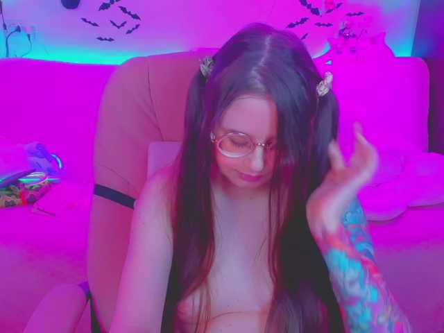 LittleKitsune live cam on BongaCams