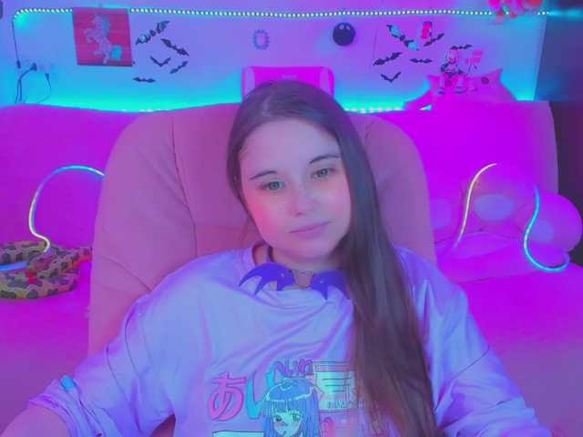 LittleKitsune live cam