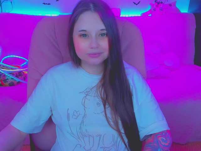 LittleKitsune live cam on BongaCams