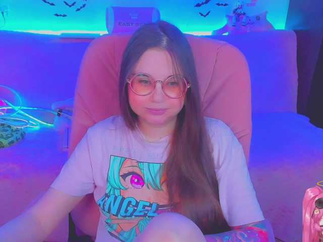 LittleKitsune live cam on BongaCams