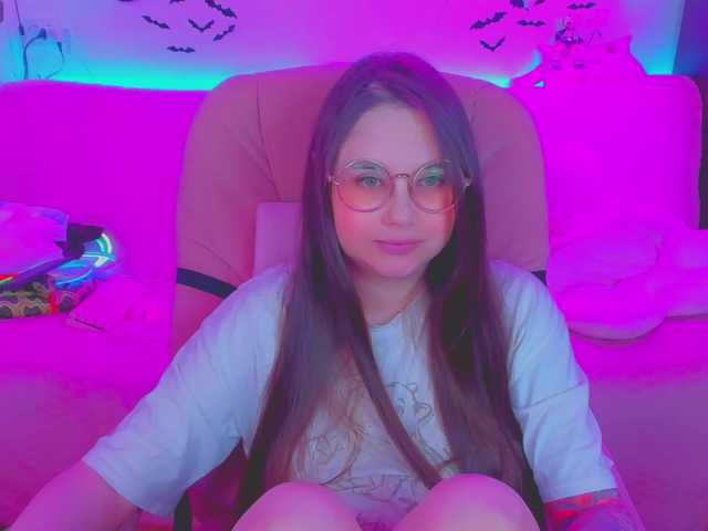 LittleKitsune live cam on BongaCams