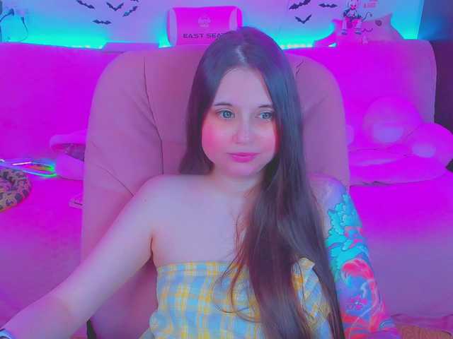 LittleKitsune live webcam show