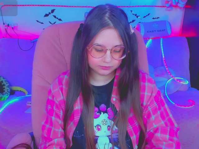 LittleKitsune's BongaCams show and profile