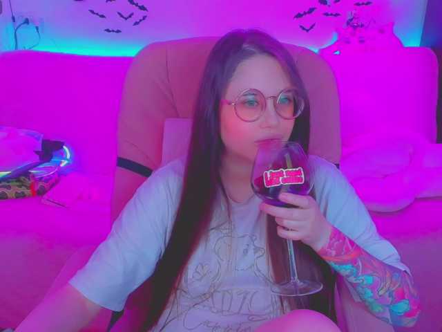 LittleKitsune live cam on BongaCams