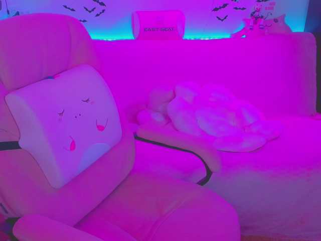 LittleKitsune live cam on BongaCams
