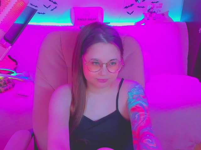 LittleKitsune live cam on BongaCams