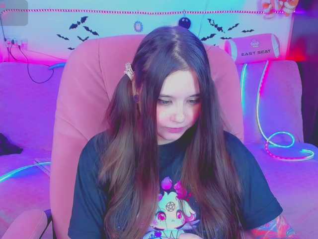 LittleKitsune's BongaCams show and profile