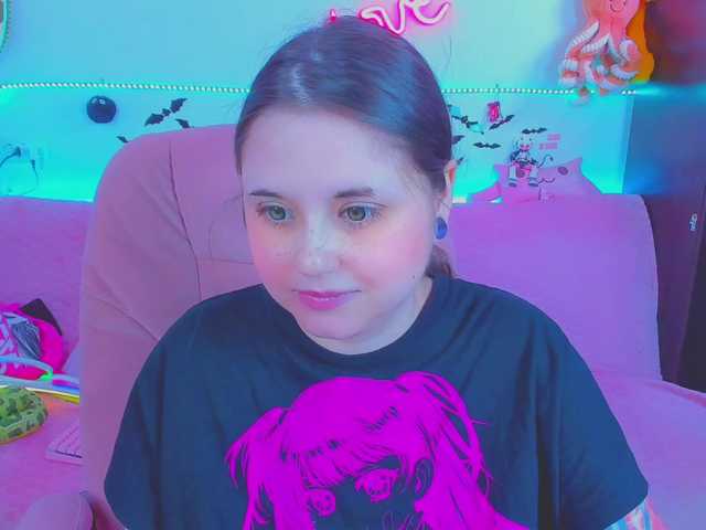 LittleKitsune live cam on BongaCams