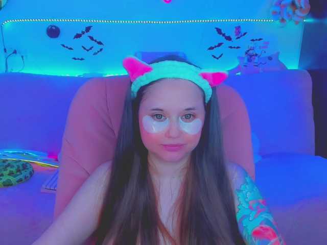 LittleKitsune live cam on BongaCams