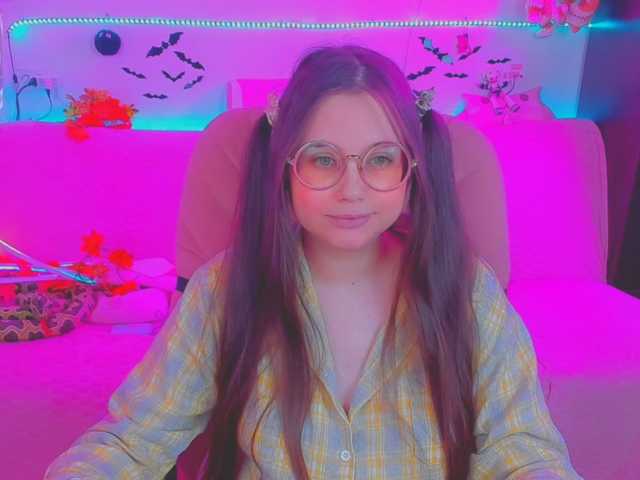 LittleKitsune live cam on BongaCams