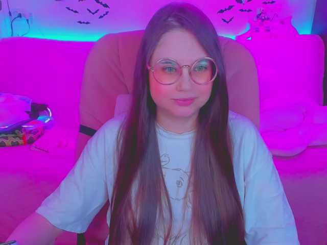 LittleKitsune live cam on BongaCams