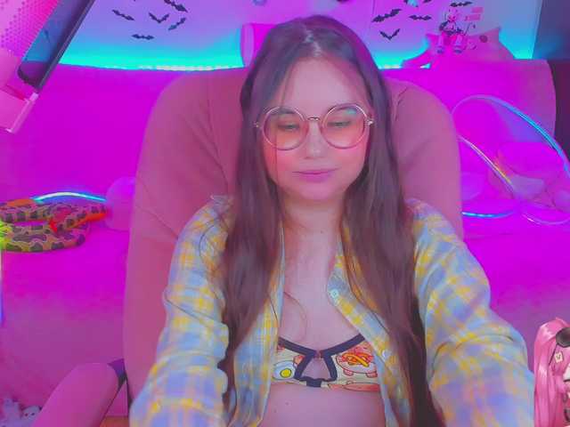 LittleKitsune live cam on BongaCams