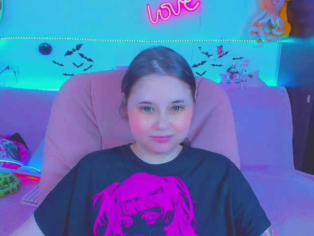 LittleKitsune live cam on BongaCams