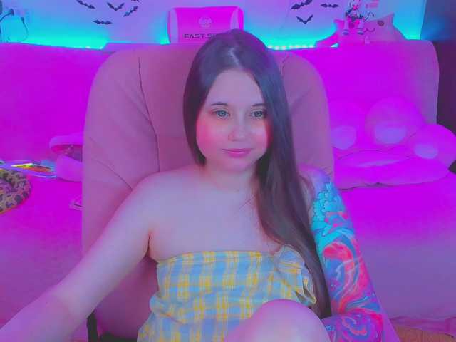LittleKitsune live cam on BongaCams