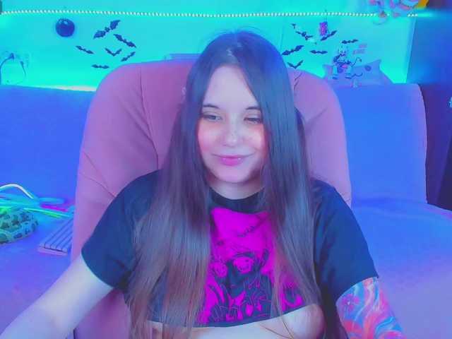 LittleKitsune live cam on BongaCams