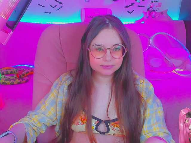 LittleKitsune live cam on BongaCams