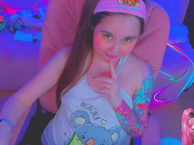 LittleKitsune live cam on BongaCams