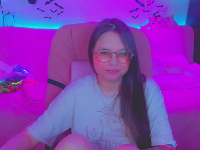 LittleKitsune live cam on BongaCams