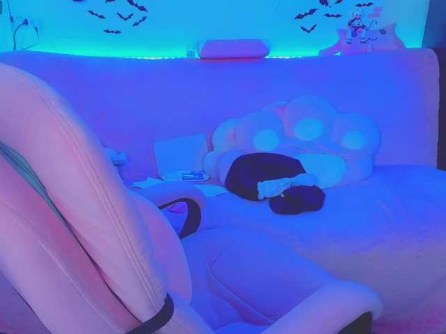 LittleKitsune live cam on BongaCams