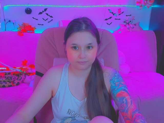 LittleKitsune live cam on BongaCams