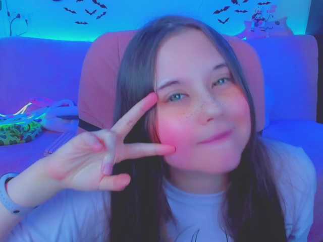 LittleKitsune live cam on BongaCams