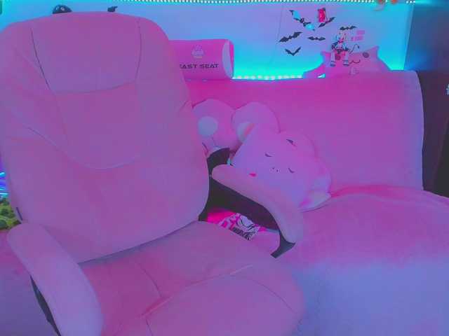 LittleKitsune live cam on BongaCams