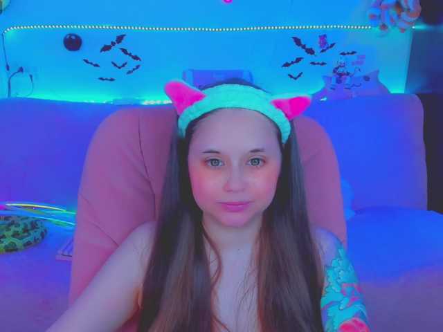 LittleKitsune live cam on BongaCams