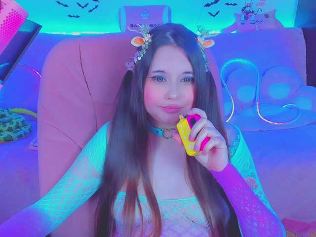 LittleKitsune live cam on BongaCams