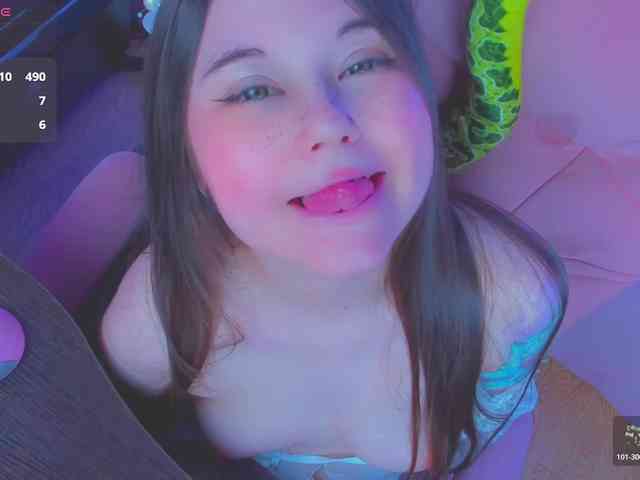 LoliSuccub webcam