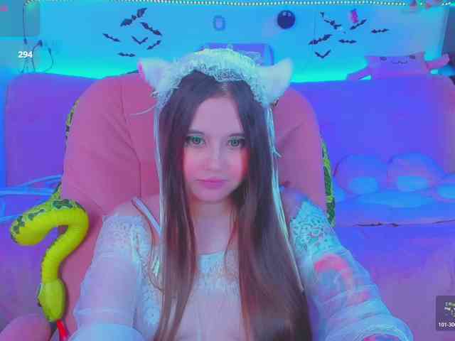 LoliSuccub webcam