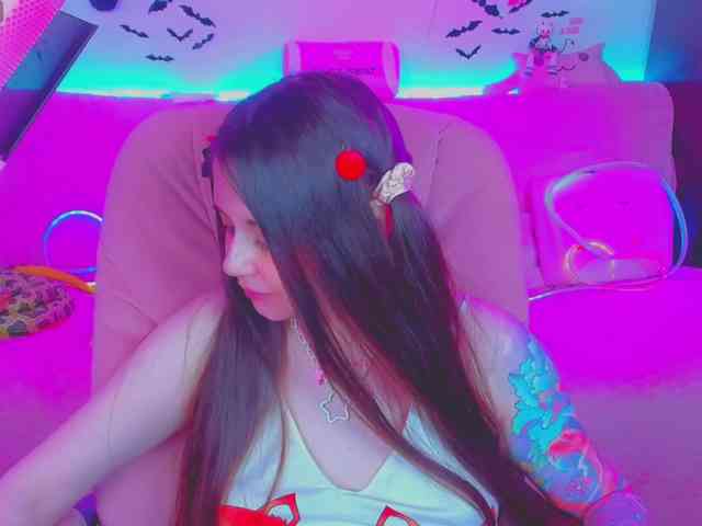 LoliSuccub webcam