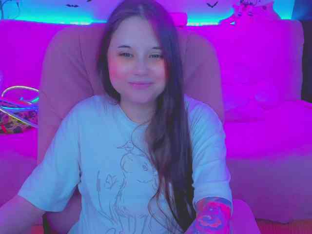 LoliSuccub webcam